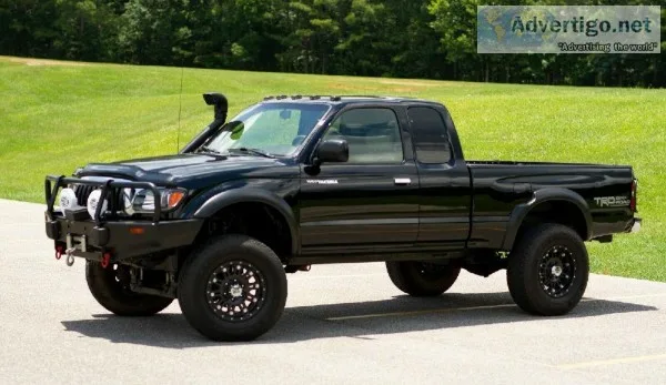 Black 2004 Toyota Tacoma SR5