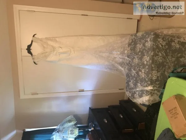 Wedding dress