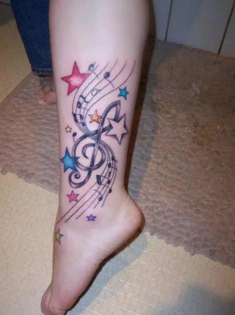Cookie s Custom INK (tattoo)