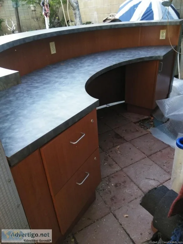 SHOWROOMLOBBY DESK