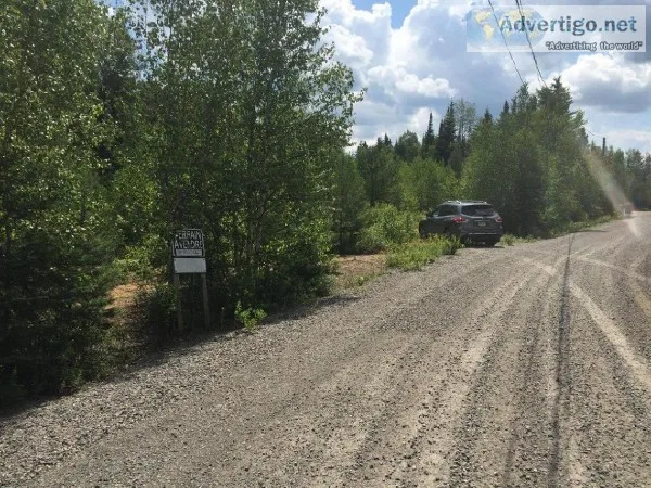 Magnificent land of 10-acres to be built 15 minutes from Trembla