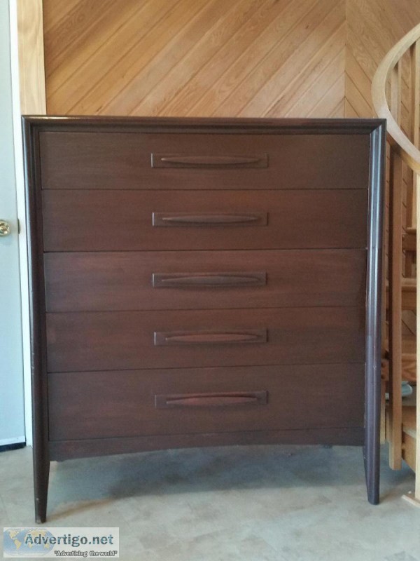 BROYHILL EMPHASIS DRESSER