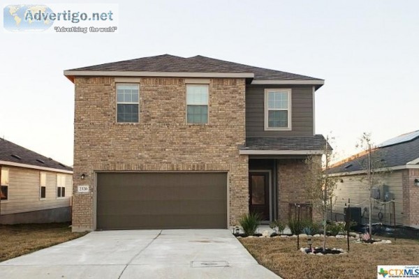 Nearly new home move-in ready in New Braunfels TX