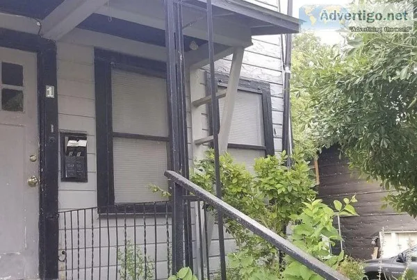 Nice 1 Bedroom 1 Bath unit in Mahncke Park area - 1 bedroom down