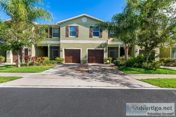 2 bed 2.5 bath 1670 sq ft block construction Townhome in Brandon