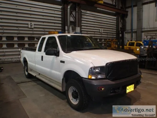 2004 Ford F-250 SD Extended Cab Long Bed 4WD