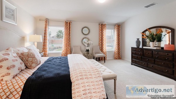 BEAUTIFUL HOME ON CULDESAC STREET-SEPARATE DINING ROOM