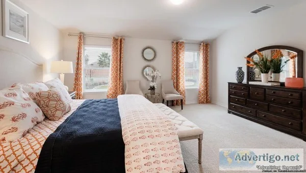 BEAUTIFUL HOME ON CULDESAC STREET-SEPARATE DINING ROOM
