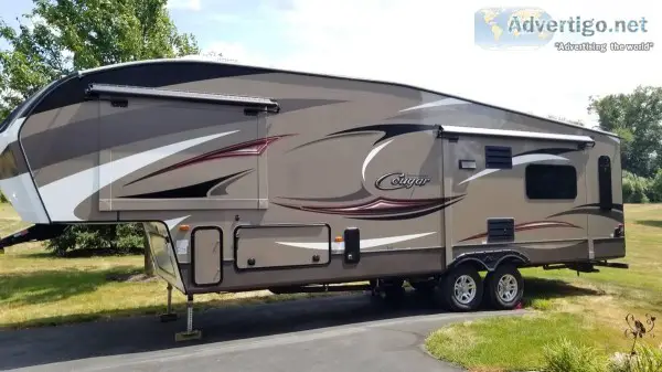 By Owner 2014 34 ft. Keystone Cougar High Country w3 slides