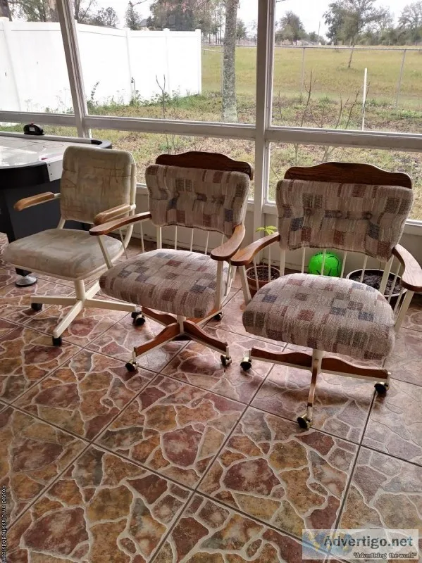 4  Chairs with wheels