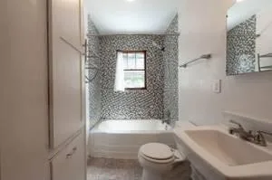 -Gorgeous LOCATION WITH EASY ACCESS TO--HWY--RENT-2-OW N--