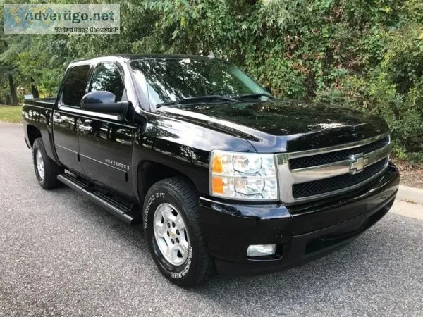 2007 Chevrolet Silverado 1500 LTZ Black Pickup Truck