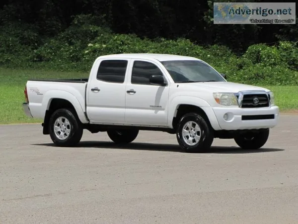 2006 Toyota Tacoma White Pickup Truck