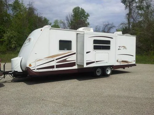 2005 Keystone Zeppelin II Camper