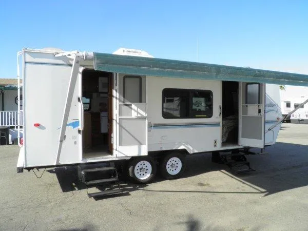 2005 Komfort Trailblazer 23RB Travel Trailer