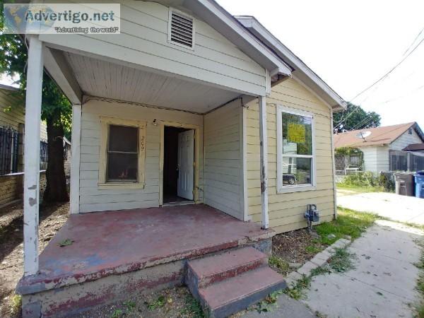 209 S San Felipe Ave 78237 - Owner Finance