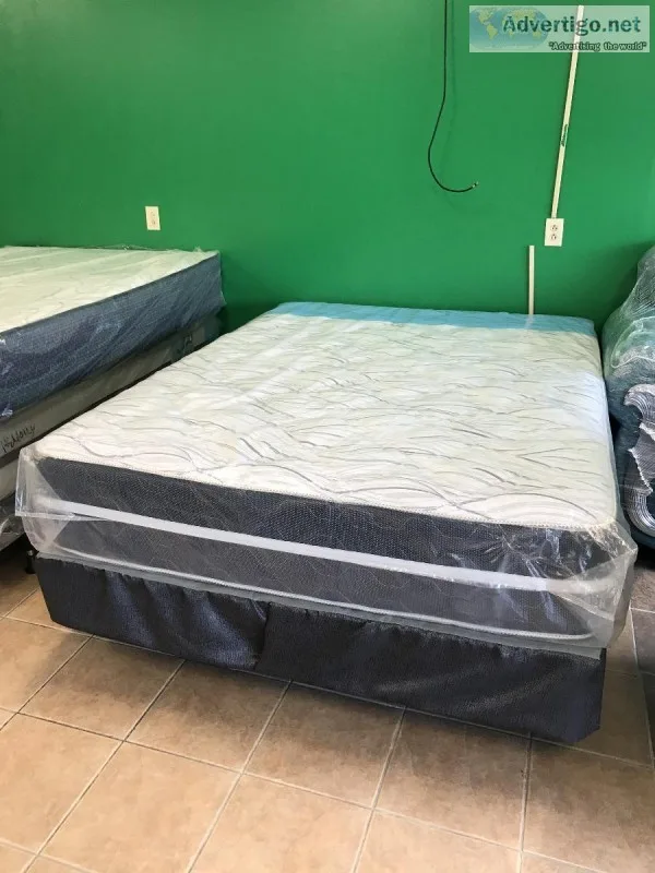 memory foam Queen mattress and boxspring
