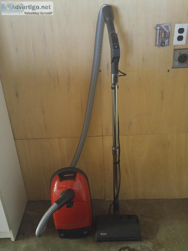 Vacuum Cleaner