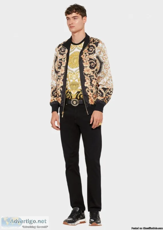 Online High Fashion Designer Clothing Boutique with 30k in inven