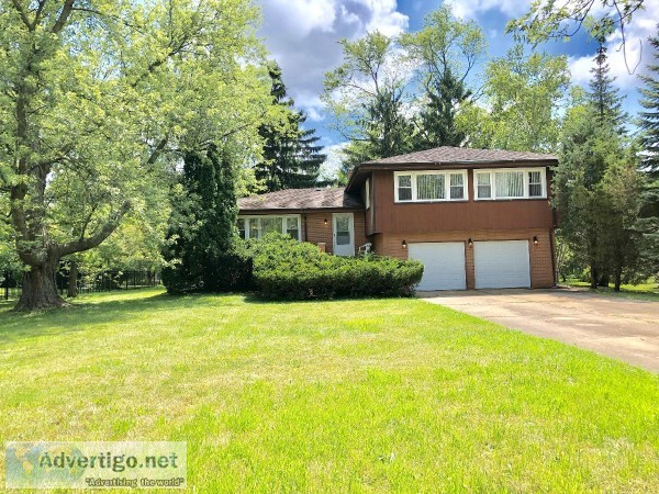 Gorgeous Completely Remodeled Contemporary Home in Desirable Sun
