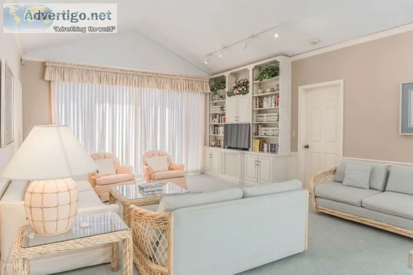 Great Single Family Home with private pool in Jupiter