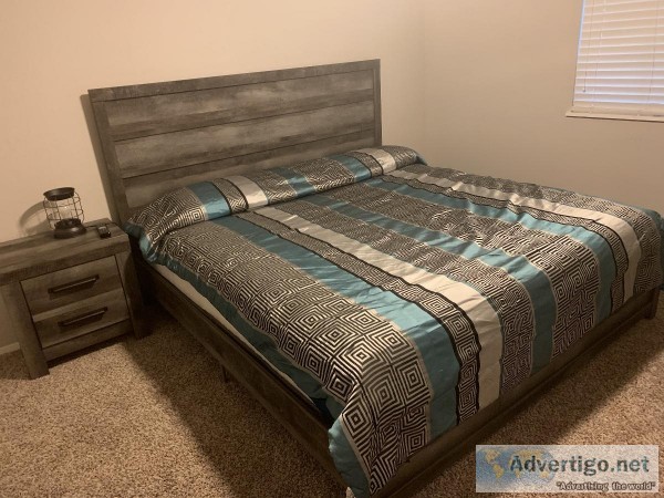 King Size Bedroom Set W Mattress Ashley s