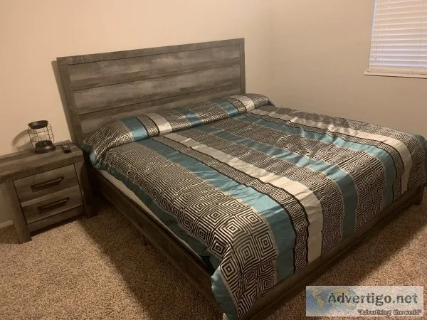 King Size Bedroom Set W Mattress Ashley s