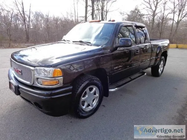 2005 GMC Sierra 1500 Pickup Black Truck
