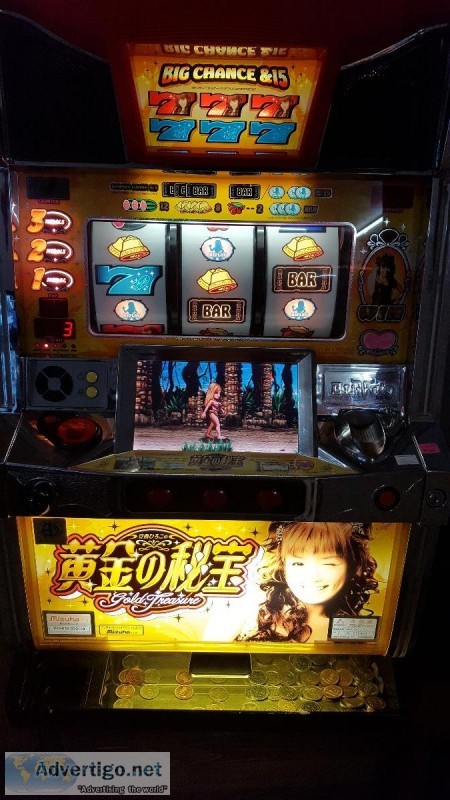 slot machine in excellent working condition