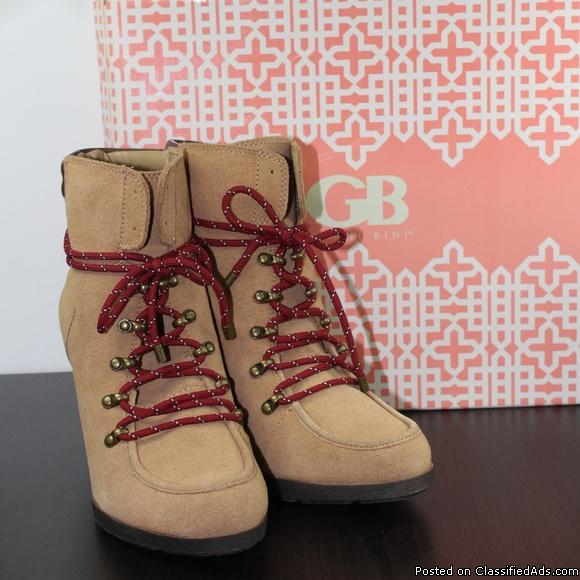 Gianni Bini Suede Hiker Boot Bootie Hunny Tan