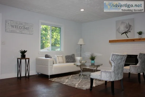 155900  3br - 2ba - Character Character Charm Awaits you in this