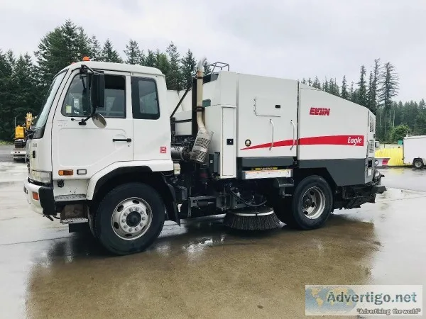 2009 Elgin Eagle High Dumping Street Sweeper for Sale
