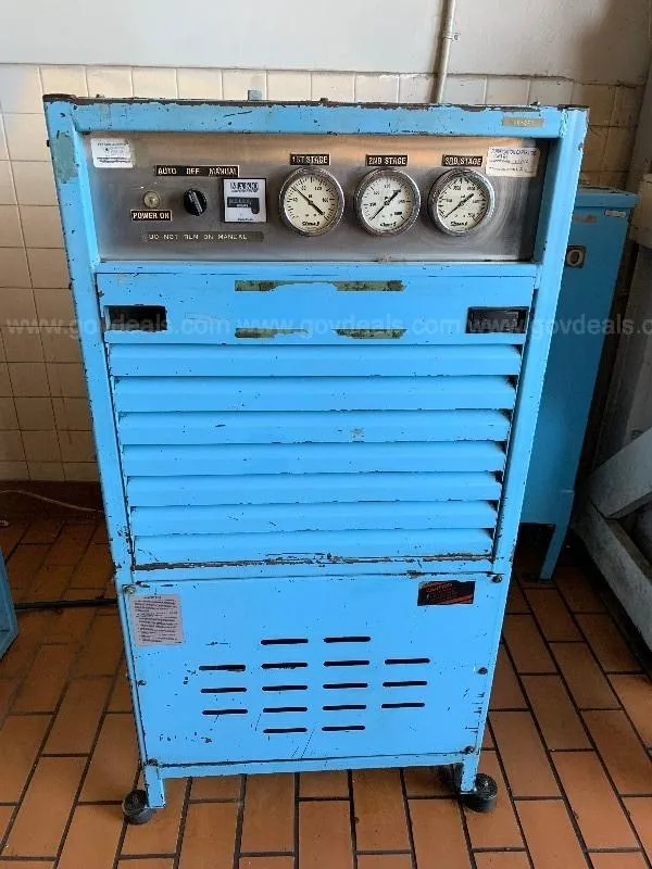 CompAir Mako breathing Air compressor