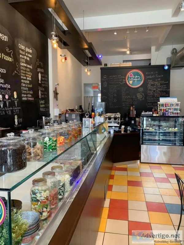 Ice cream and dessert shop Le Bilboquet for sale in Westmount