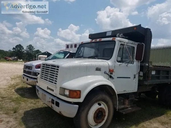2000 International 4700 Dump Truck