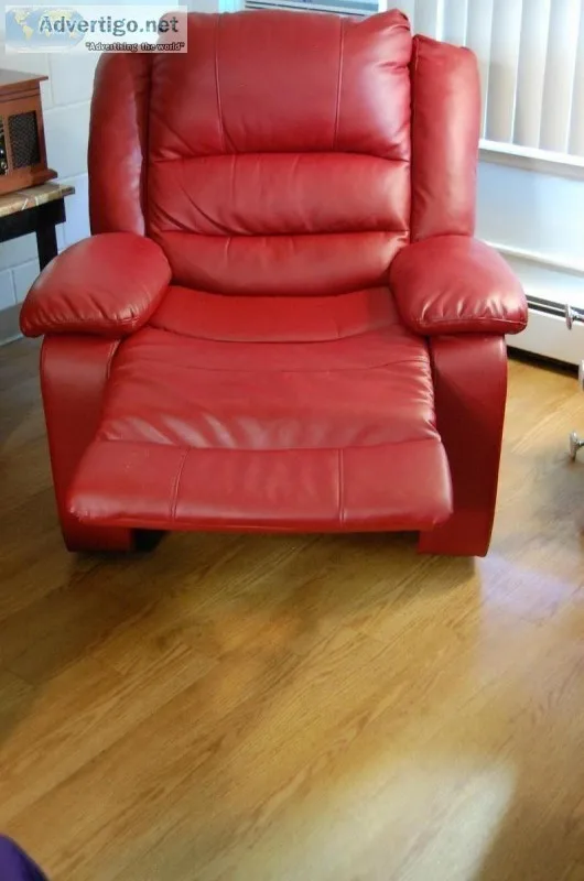 NEW-Comfortable Red Recliner-Purchased for 299  154 oversize shi