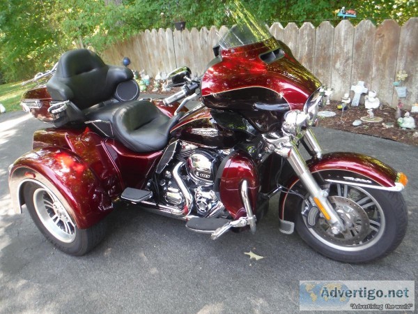 2015 HARLEY-DAVIDSON TRI GLIDE ULTRA CLASSIC