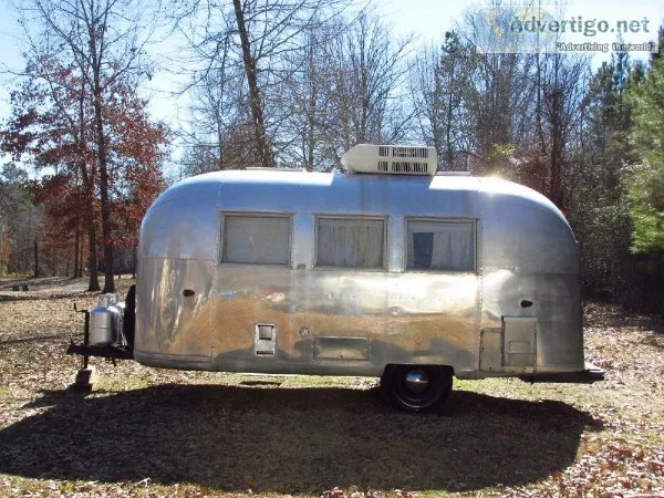 1964 Airstream Globe Trotter 19 ft Camper