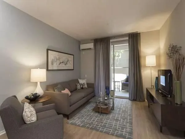 Well Lit 1Bed.1Bath Fully Furnished