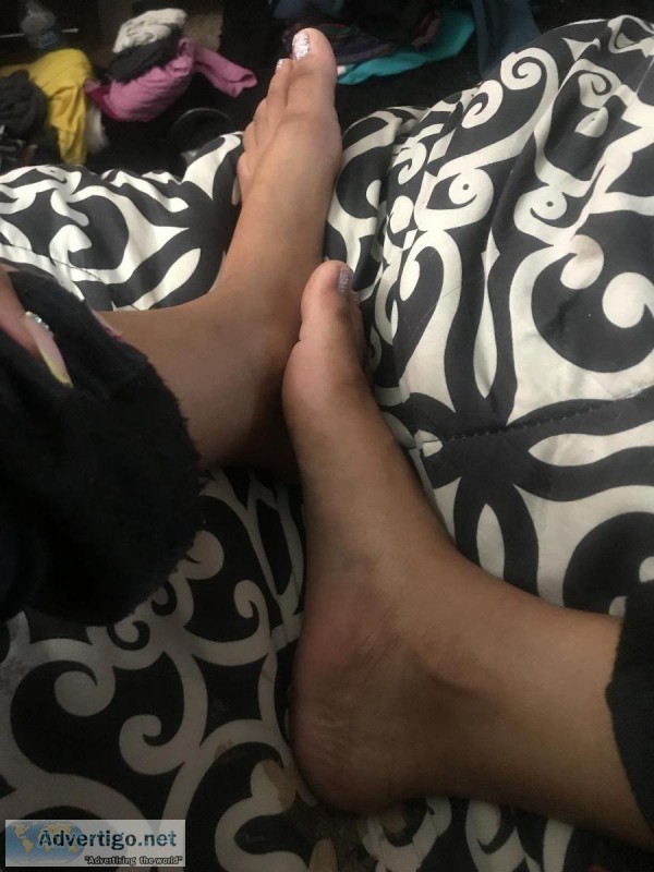 Goddess sells used socksshoes