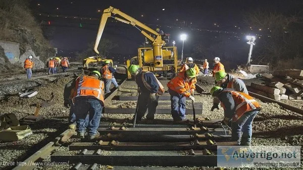Construction workers and engineers neede