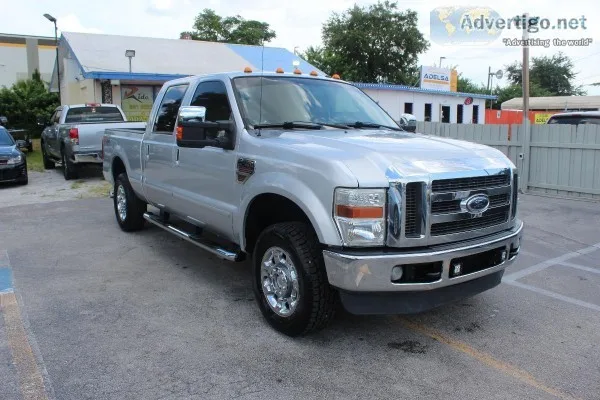 2010 FORD F250 SUPER DUTY CREW CAB  LARIAT PICKUP 4D
