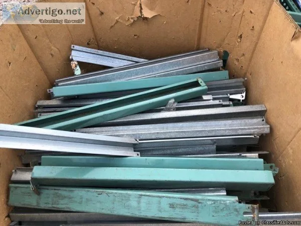 METAL SUPPORT FOR PALLETS
