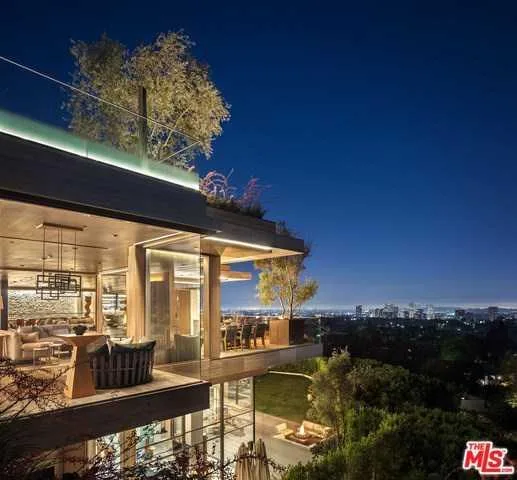 Discover the Best Home for Sale in Artesia with the Renowned Par