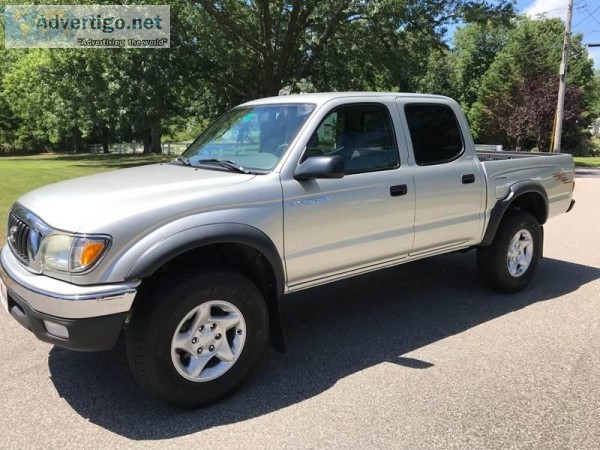 2004 Toyota Tacoma Silver Pickup Truck 54601 miles