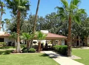 .EXCELLENT LOCATION WITH EASY ACCESS TO--HWY--RENT-2-OW N--