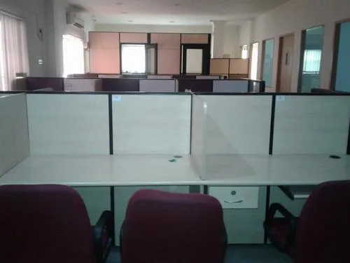 15 SEAT PLUG PLAY OFFICE SPACE FOR RENT