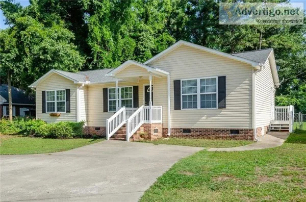 Nice 3bedrooms 2bathrooms For Rent.