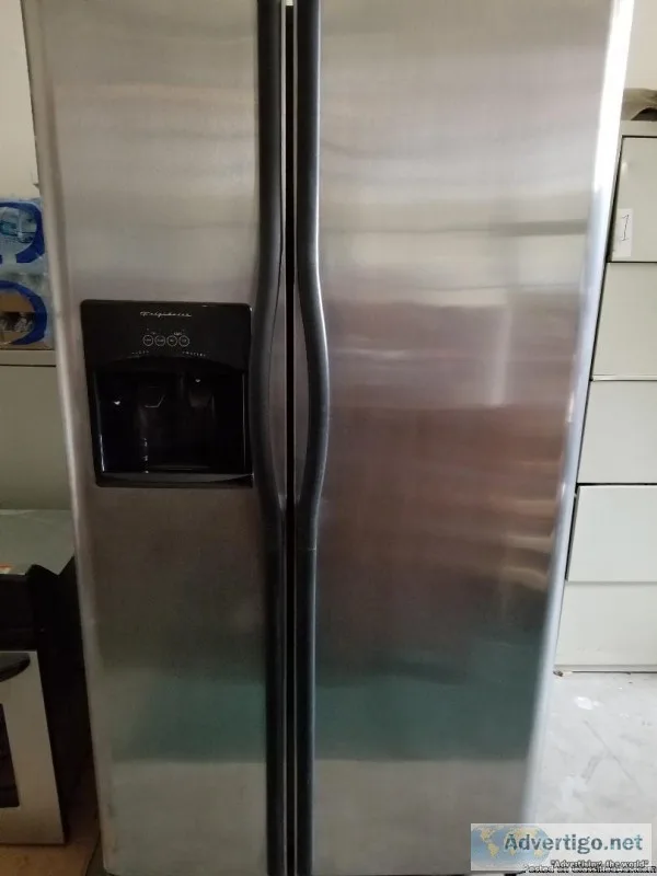 Frigidaire side by side refrig.