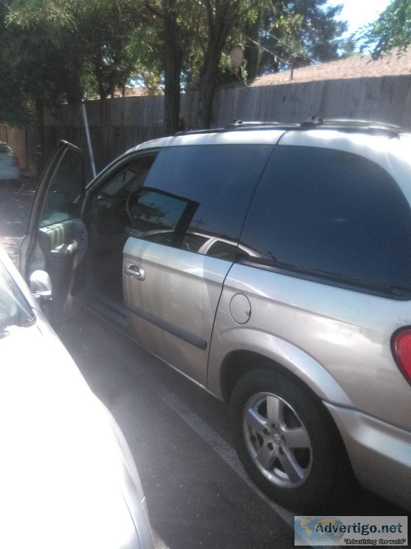 2005 DODGE CARAVAN